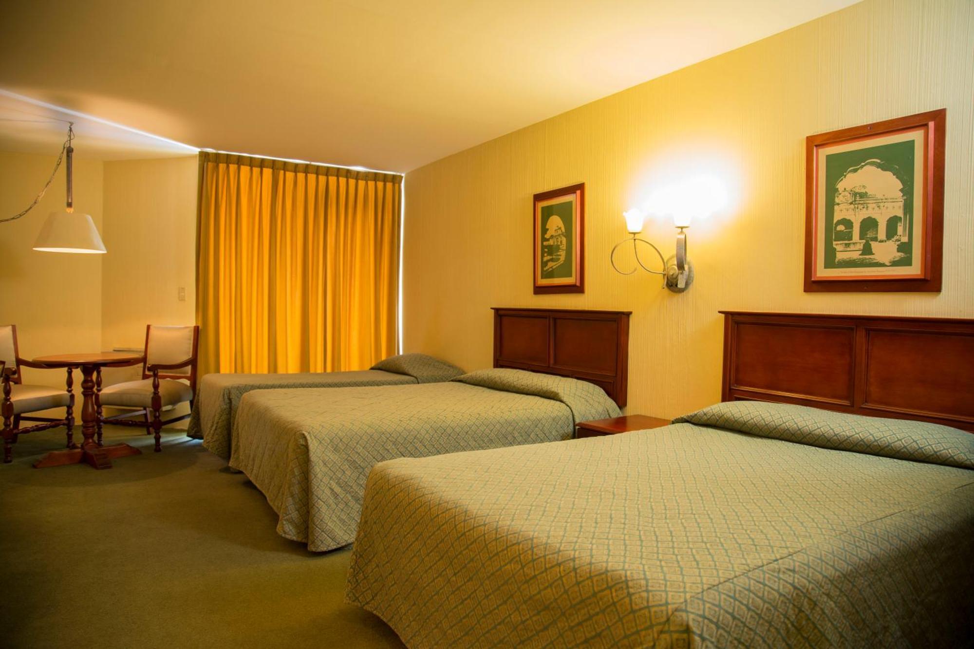 Conquistador Hotel & Conference Center Guatemala Oda fotoğraf